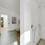 Architectural Luxurious ゲントフテ