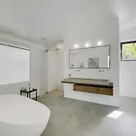 Architectural Luxurious ゲントフテ