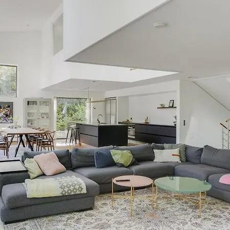 Architectural Luxurious Willa *