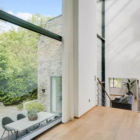 Architectural Luxurious Willa Gentofte