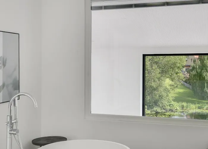 Βίλα Architectural Luxurious Γκεντόφτε