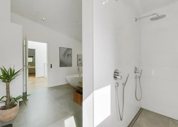 Architectural Luxurious Γκεντόφτε