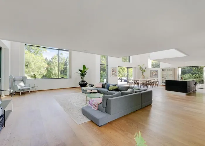 Βίλα Architectural Luxurious Γκεντόφτε