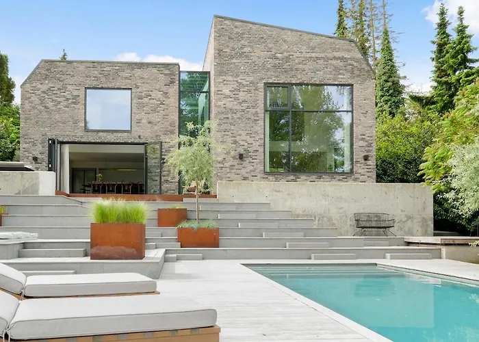 Architectural Luxurious Villa Gentofte