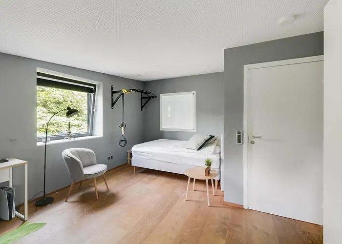 Architectural Luxurious * Γκεντόφτε