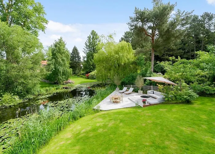 Architectural Luxurious Villa Gentofte